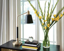 Clairwell - Metal Lamp