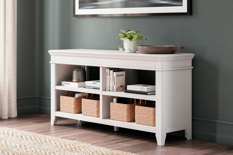 Kanwyn - Whitewash - Credenza