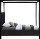 Kelly - Bed