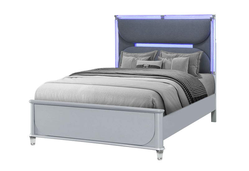 Lando - 5 Piece Queen Bedroom Set - Silver