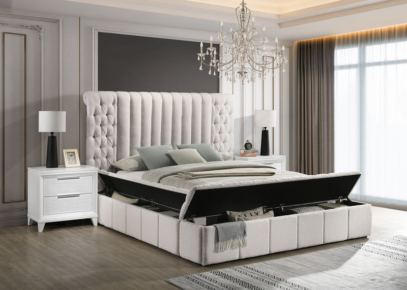 Danbury - Bed With Storage